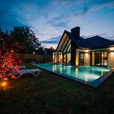 Moonsa Boutique Villas 萨潘贾 外观 照片